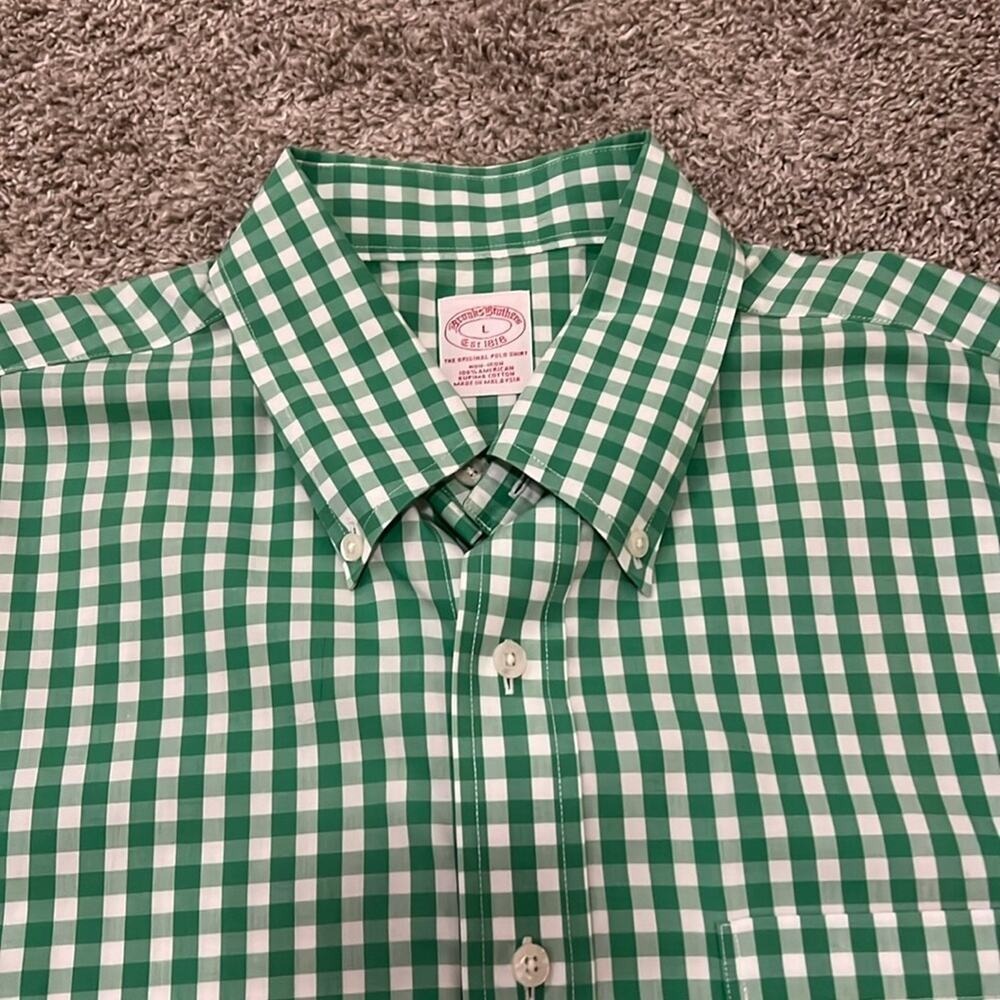 EUC Brooks Brothers Short Sleeve Button Down Shirt White Green LARGE L Non-Iron‎
